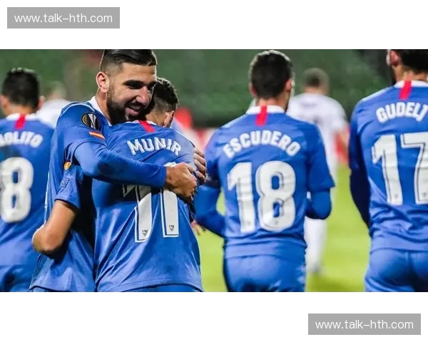 绿茵烽火:门兴格拉德巴赫与塞维利亚的欧战宿命对决